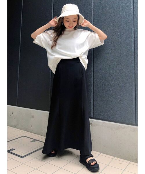 MURUA（ムルーア）の「カーブウエストマーメイドスカート（スカート・レディース・ブラック/イエロー/アイボリー・1/2）」の19枚目の写真