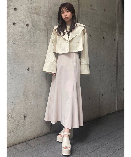 MURUA（ムルーア）の「カーブウエストマーメイドスカート（スカート・レディース・ブラック/イエロー/アイボリー・1/2）」の4枚目の写真