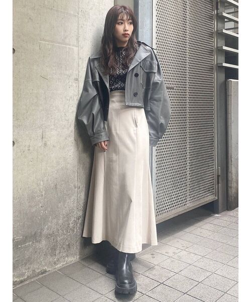 MURUA（ムルーア）の「カーブウエストマーメイドスカート（スカート・レディース・ブラック/イエロー/アイボリー・1/2）」の6枚目の写真