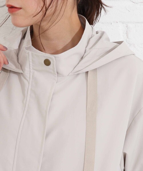 SHOO・LA・RUE（シューラルー）の「◆【M-LL】ラウンドヘム・ゆるシルエットミリタリーコート（モッズコート・レディース・ブラック/オリーブ/アイボリー/グリーン系・02/03/04）」の18枚目の写真