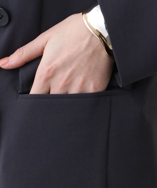 INDIVI(インディヴィ)の「◆【こなれSETUP/洗える/UVケア/吸水速乾】エフォートレス ダブルテーラードジャケット(スーツジャケット・レディース・チャコールグレー/サンドベージュ/ブラック/ネイビー系5/ダークグリーン・36/40/38/05/19/13/03/15 )」の13枚目の写真