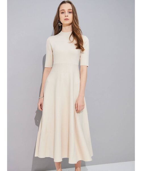 MERCURYDUO（マーキュリーデュオ）の「ハイツイストスタンドカラーニットワンピース（ワンピース・レディース・アイボリー/ブラック/ラベンダー・SMALL/MEDIUM）」の22枚目の写真