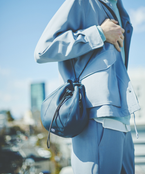 waku(ワク)の「【WAKU】別注 3WAY ドロスト ショルダーバッグ(ショルダーバッグ・メンズ・ブラック/グレー/ネイビー・フリー)」の1枚目の写真