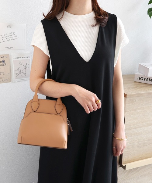 andme（アンドミー）の「きれいめポンチVネックAラインワンピース（ジャンパースカート・レディース・ブラック/ネイビー/カーキ/ライトブラウン/グレイッシュベージュ・M）」の6枚目の写真