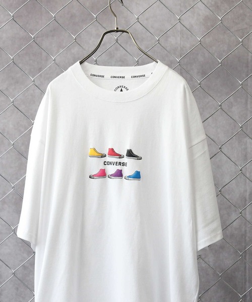 CONVERSE（コンバース）の「【CONVERSE】SIXシューズ刺繍＆発砲Ｔシャツ（Tシャツ/カットソー・メンズ・サックスブルー/グレー/ホワイト×ホワイト/ブラック×ホワイト/オリーブ/ホワイト/ブラック×グレー/ブラック・XL/L/M）」の2枚目の写真