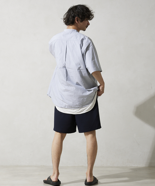 JOURNAL STANDARD relume（ジャーナルスタンダード　レリューム）の「END ON END COTTON バンドカラー半袖シャツ（シャツ/ブラウス・メンズ・ホワイト/ライトグレー/ベージュ/ブルー・MEDIUM/LARGE）」の7枚目の写真
