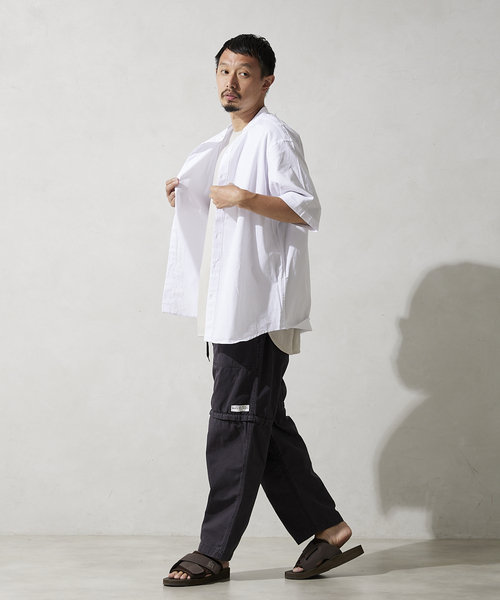 JOURNAL STANDARD relume（ジャーナルスタンダード　レリューム）の「END ON END COTTON バンドカラー半袖シャツ（シャツ/ブラウス・メンズ・ホワイト/ライトグレー/ベージュ/ブルー・MEDIUM/LARGE）」の9枚目の写真