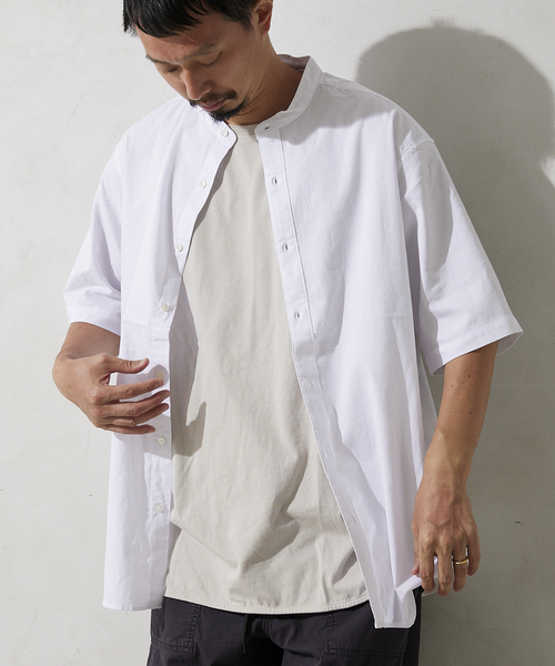 JOURNAL STANDARD relume（ジャーナルスタンダード　レリューム）の「END ON END COTTON バンドカラー半袖シャツ（シャツ/ブラウス・メンズ・ホワイト/ライトグレー/ベージュ/ブルー・MEDIUM/LARGE）」の11枚目の写真
