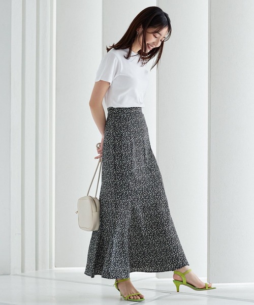 KOBE LETTUCE（コウベレタス）の「小花柄フレアスカート（スカート・レディース・アイボリー/ブラック・FREE）」の7枚目の写真