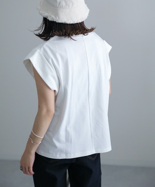 ap retro(アプレトロ)の「ショルダータックTEEシャツ(Tシャツ/カットソー・レディース・ホワイト/ブラック/ベージュ・FREE)」の10枚目の写真