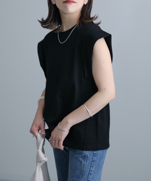 ap retro(アプレトロ)の「ショルダータックTEEシャツ(Tシャツ/カットソー・レディース・ホワイト/ブラック/ベージュ・FREE)」の18枚目の写真