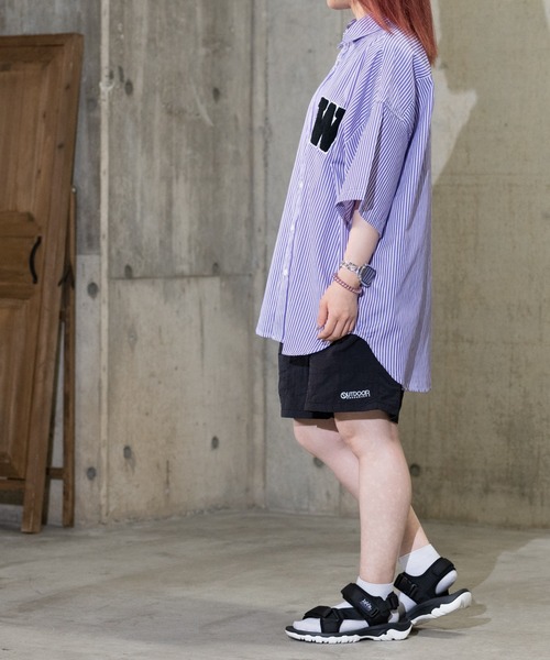 JOHN'S CLOSET（ジョンズクローゼット）の「【i】ブロードストライプワッペンビッグサイズシャツ（シャツ/ブラウス・メンズ・ブラック/サックスブルー/パープル・MEDIUM/LARGE/X-LARGE）」の19枚目の写真