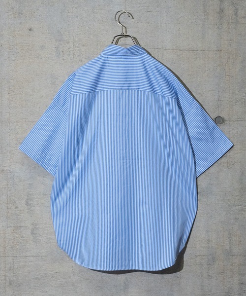 JOHN'S CLOSET（ジョンズクローゼット）の「【i】ブロードストライプワッペンビッグサイズシャツ（シャツ/ブラウス・メンズ・ブラック/サックスブルー/パープル・MEDIUM/LARGE/X-LARGE）」の10枚目の写真