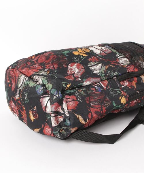 NIKE（ナイキ）の「NIKE NK ELMNTL BKPK - FLORAL / ナイキ