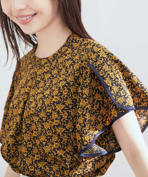 VIS（ビス）の「花柄＆無地スタンドネックパイピングスリーブブラウス（シャツ/ブラウス・レディース・ホワイト系その他/ブルー系その他/キナリ/ブラウン系その他2・FREE）」の5枚目の写真