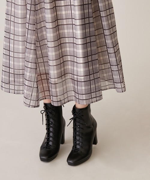 JILL by JILL STUART（ジルバイジルスチュアート）の「◇レースアップブーティー（ブーツ・レディース・ホワイト/ブラック/ブラウン・SMALL/MEDIUM/LARGE）」の3枚目の写真