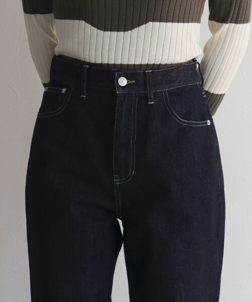 fredy emue（フレディエミュ）の「ロールアップデニムパンツ（デニムパンツ・レディース・ダークネイビー・38/36）」の18枚目の写真
