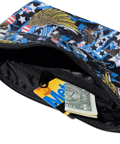 ALDIES（アールディーズ）の「Eagle’s Pattern Mini Shoulder / イーグルスパターンミニショルダー（ショルダーバッグ・メンズ・レッド/ブラック・FREE）」の5枚目の写真