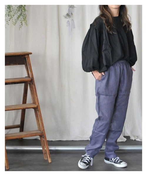 CALINER(カリネ)の「無地リネンゆったりイージーパンツ(その他パンツ・レディース・ホワイト/ブラック/ネイビー/モカ・M)」の1枚目の写真