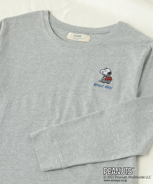 PEANUTS(ピーナッツ)の「【ピーナッツ/PEANUTS】スヌーピー&フレンドロンT(Tシャツ/カットソー・レディース・ブルー/スモークピンク/グレー/モスグリーン/チャコール/アイボリー/インディゴブルー/ブラック/ピンク/オフホワイト/ネイビー/チャコールグレー/グリーン/マスタード/パープル/杢グレー・L/LL/3L/M)」の8枚目の写真
