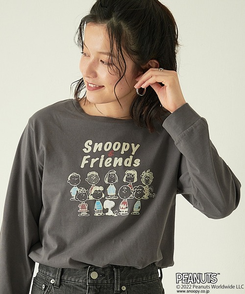 PEANUTS(ピーナッツ)の「【ピーナッツ/PEANUTS】スヌーピー&フレンドロンT(Tシャツ/カットソー・レディース・ブルー/スモークピンク/グレー/モスグリーン/チャコール/アイボリー/インディゴブルー/ブラック/ピンク/オフホワイト/ネイビー/チャコールグレー/グリーン/マスタード/パープル/杢グレー・L/LL/3L/M)」の6枚目の写真