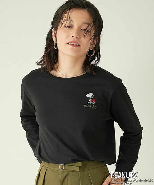 PEANUTS(ピーナッツ)の「【ピーナッツ/PEANUTS】スヌーピー&フレンドロンT(Tシャツ/カットソー・レディース・ブルー/スモークピンク/グレー/モスグリーン/チャコール/アイボリー/インディゴブルー/ブラック/ピンク/オフホワイト/ネイビー/チャコールグレー/グリーン/マスタード/パープル/杢グレー・L/LL/3L/M)」の4枚目の写真