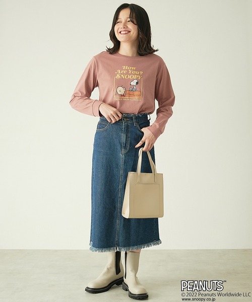 PEANUTS(ピーナッツ)の「【ピーナッツ/PEANUTS】スヌーピー&フレンドロンT(Tシャツ/カットソー・レディース・ブルー/スモークピンク/グレー/モスグリーン/チャコール/アイボリー/インディゴブルー/ブラック/ピンク/オフホワイト/ネイビー/チャコールグレー/グリーン/マスタード/パープル/杢グレー・L/LL/3L/M)」の22枚目の写真