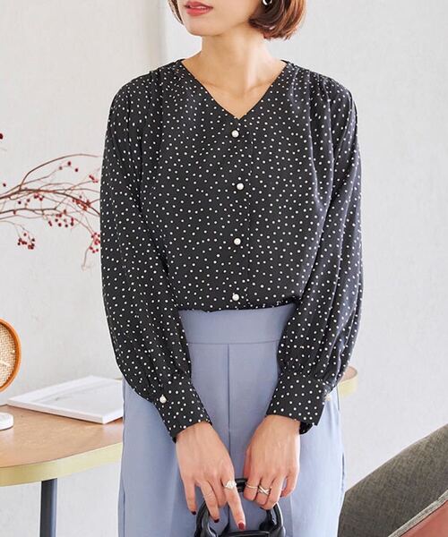 KOBE LETTUCE（コウベレタス）の「選べるデザインブラウス（シャツ/ブラウス・レディース・ブラック/オフホワイト/ホワイト系1/ネイビー系1/ネイビー/ブルー系2/ホワイト系/ブラック系/ブラック系1/ブルー系1/ブルー系/ネイビー系/ピンク系1/ピンク/ピンク系2/ブルー系3/ホワイト系2/ピンク系3/ネイビー系2/ブラック系2/ブラック系その他5/ブラック系その他3/ブラック系その他4/ブラック系その他6/ブラック系3/ブルー系4/ホワイト系3/ネイビー系4/ネイビー系3/ブルー系5/ブラック系4/ホワイト系4/ブラック系5/ブラック系6/ブラック系7/ブラック系8/グレー系1/グレー系/グレー/グレー系2/その他2/モカ/ブルー系6/その他/ブルー/ネイビー系5/その他1/ストライプ/ダークネイビー・1/3/2/4/5/6/#3/#4/#6/Ⅱ/Ⅲ/Ⅳ/Ⅵ/#2）」の19枚目の写真