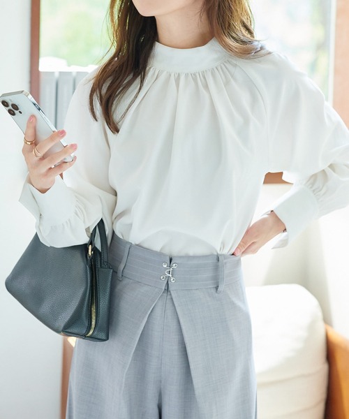 KOBE LETTUCE（コウベレタス）の「選べるデザインブラウス（シャツ/ブラウス・レディース・ブラック/オフホワイト/ホワイト系1/ネイビー系1/ネイビー/ブルー系2/ホワイト系/ブラック系/ブラック系1/ブルー系1/ブルー系/ネイビー系/ピンク系1/ピンク/ピンク系2/ブルー系3/ホワイト系2/ピンク系3/ネイビー系2/ブラック系2/ブラック系その他5/ブラック系その他3/ブラック系その他4/ブラック系その他6/ブラック系3/ブルー系4/ホワイト系3/ネイビー系4/ネイビー系3/ブルー系5/ブラック系4/ホワイト系4/ブラック系5/ブラック系6/ブラック系7/ブラック系8/グレー系1/グレー系/グレー/グレー系2/その他2/モカ/ブルー系6/その他/ブルー/ネイビー系5/その他1/ストライプ/ダークネイビー・1/3/2/4/5/6/#3/#4/#6/Ⅱ/Ⅲ/Ⅳ/Ⅵ/#2）」の4枚目の写真