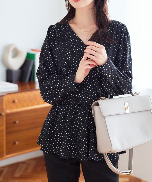 KOBE LETTUCE（コウベレタス）の「選べるデザインブラウス（シャツ/ブラウス・レディース・ブラック/オフホワイト/ホワイト系1/ネイビー系1/ネイビー/ブルー系2/ホワイト系/ブラック系/ブラック系1/ブルー系1/ブルー系/ネイビー系/ピンク系1/ピンク/ピンク系2/ブルー系3/ホワイト系2/ピンク系3/ネイビー系2/ブラック系2/ブラック系その他5/ブラック系その他3/ブラック系その他4/ブラック系その他6/ブラック系3/ブルー系4/ホワイト系3/ネイビー系4/ネイビー系3/ブルー系5/ブラック系4/ホワイト系4/ブラック系5/ブラック系6/ブラック系7/ブラック系8/グレー系1/グレー系/グレー/グレー系2/その他2/モカ/ブルー系6/その他/ブルー/ネイビー系5/その他1/ストライプ/ダークネイビー・1/3/2/4/5/6/#3/#4/#6/Ⅱ/Ⅲ/Ⅳ/Ⅵ/#2）」の12枚目の写真