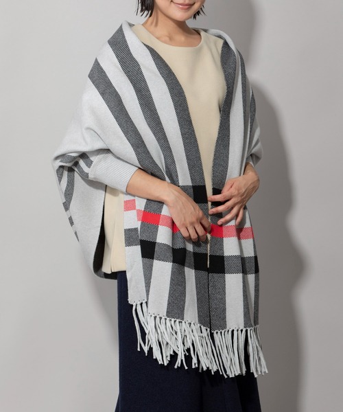 専用　BURBERRY LONDON ポンチョ 1120 美品 高級品 BURBERRY バーバリー ポンチョ ウール 大きめ