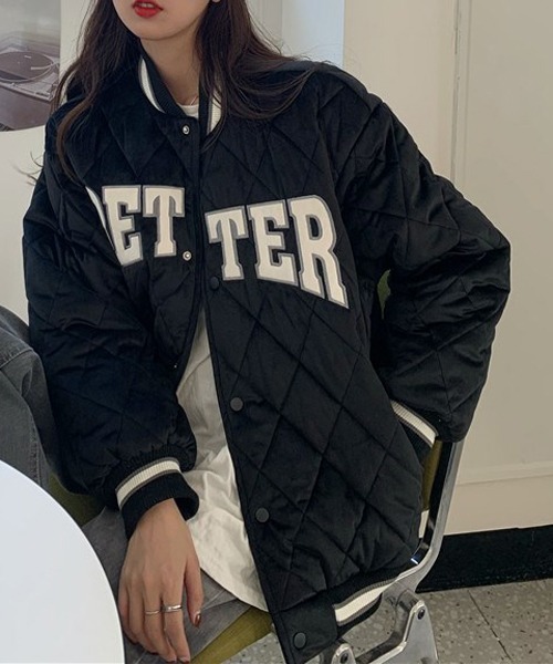 HALEY PESCA（ヘーリーペスカ）の「HALEY PESCA/フロントロゴ キルティングジャケット（ノーカラージャケット・レディース・ブラック/ホワイト・SMALL/MEDIUM/LARGE）」の2枚目の写真