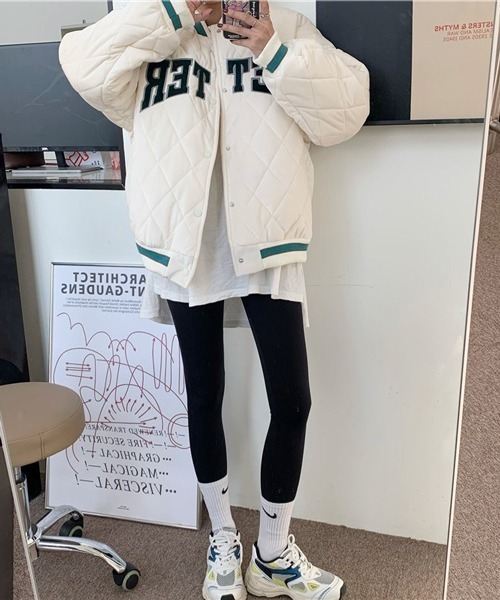 HALEY PESCA（ヘーリーペスカ）の「HALEY PESCA/フロントロゴ キルティングジャケット（ノーカラージャケット・レディース・ブラック/ホワイト・SMALL/MEDIUM/LARGE）」の12枚目の写真