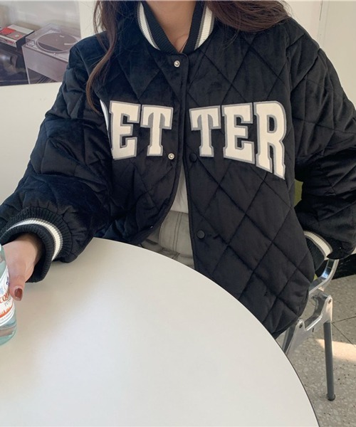 HALEY PESCA（ヘーリーペスカ）の「HALEY PESCA/フロントロゴ キルティングジャケット（ノーカラージャケット・レディース・ブラック/ホワイト・SMALL/MEDIUM/LARGE）」の18枚目の写真