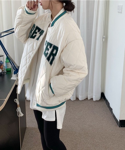 HALEY PESCA（ヘーリーペスカ）の「HALEY PESCA/フロントロゴ キルティングジャケット（ノーカラージャケット・レディース・ブラック/ホワイト・SMALL/MEDIUM/LARGE）」の9枚目の写真