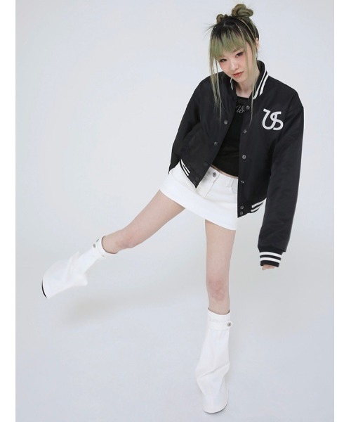 UGLY SHADOW(アグリーシャドウ)の「【Ugly shadow/アグリーシャドウ】BASEBALL JUMPER / ベースボールジャケット ジャンパー ジャンバー アウター 羽織 秋服 冬服 スカジャン ブルゾン Y2K(ブルゾン・レディース・ブラック/ダークブルー・ONE SIZE)」の2枚目の写真