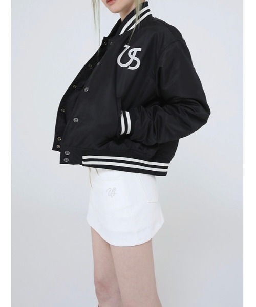 UGLY SHADOW(アグリーシャドウ)の「【Ugly shadow/アグリーシャドウ】BASEBALL JUMPER / ベースボールジャケット ジャンパー ジャンバー アウター 羽織 秋服 冬服 スカジャン ブルゾン Y2K(ブルゾン・レディース・ブラック/ダークブルー・ONE SIZE)」の5枚目の写真