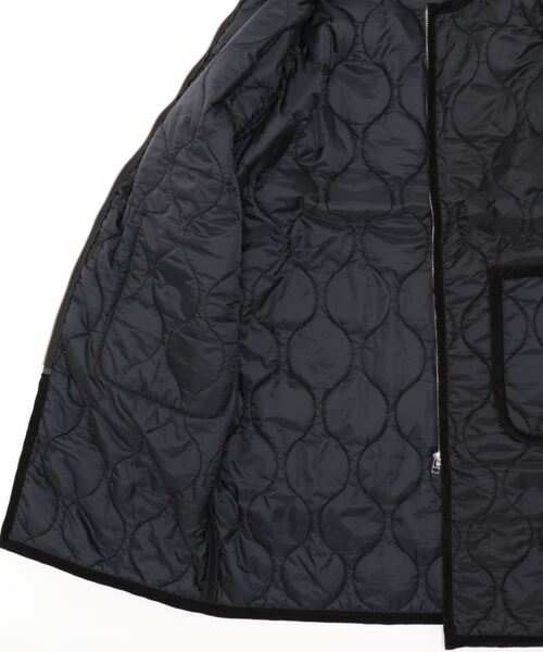THE SHINZONE(ザ シンゾーン)の「QUILTING COAT(ノーカラーコート・レディース・カーキ/ブラック・FREE)」の4枚目の写真
