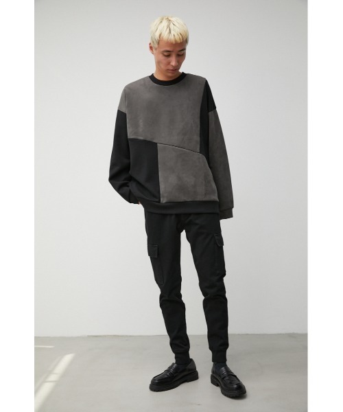 AZUL by moussy(アズールバイマウジー)の「FAUX SUEDE SWICHING PULLOVER/フェイクスエードスウィッチングプルオーバー(スウェット・メンズ・ブラック系その他/ベージュ系その他/ブラウン系その他・LARGE/MEDIUM)」の6枚目の写真