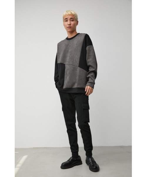 AZUL by moussy(アズールバイマウジー)の「FAUX SUEDE SWICHING PULLOVER/フェイクスエードスウィッチングプルオーバー(スウェット・メンズ・ブラック系その他/ベージュ系その他/ブラウン系その他・LARGE/MEDIUM)」の7枚目の写真