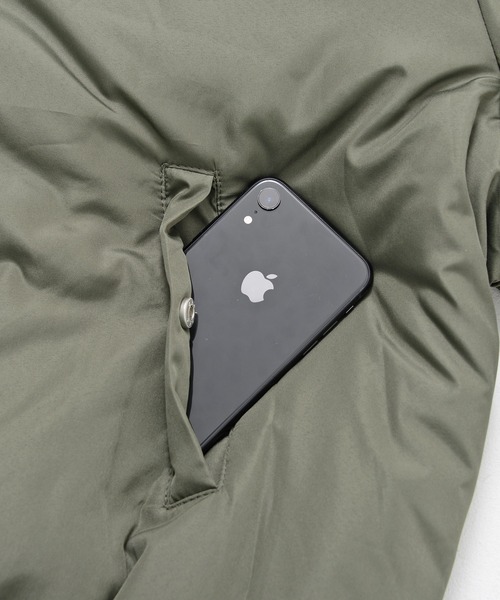 CavariA(キャバリア)の「『CavariA/キャバリア』中綿入りビッグMA-1ジャケット ボンバージャケット(MA-1・メンズ・ブラック/ネイビー/ホワイト/カーキ・L/M)」の14枚目の写真