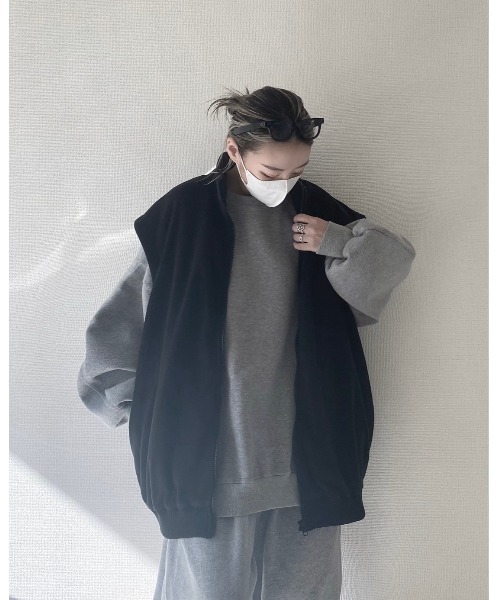 YACA(ヤーカ)の「FLEECE VEST/フリースベスト(ベスト・レディース・ブラック・FREE)」の5枚目の写真