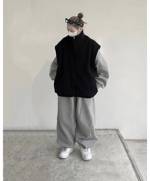 YACA(ヤーカ)の「FLEECE VEST/フリースベスト(ベスト・レディース・ブラック・FREE)」の2枚目の写真