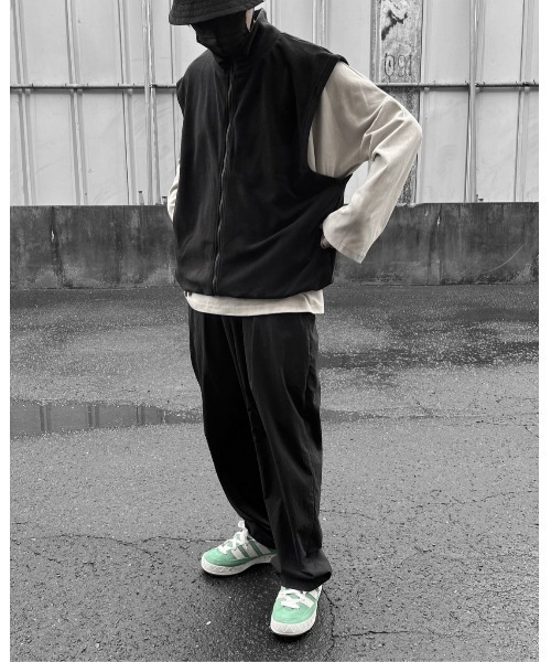 YACA(ヤーカ)の「FLEECE VEST/フリースベスト(ベスト・レディース・ブラック・FREE)」の11枚目の写真