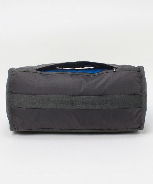 LeSportsac(レスポートサック)の「DELUXE MED WEEKENDER サンダー(ボストンバッグ・レディース・グレー・FREE)」の10枚目の写真