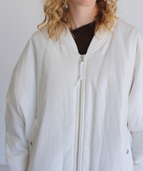 DRESSLAVE（ドレスレイブ）の「padding over size MA-1(中綿オーバーサイズMA-1)（MA-1・レディース・ブラック/ホワイト・38）」の5枚目の写真