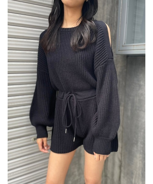 ENVYM（アンビー）の「ショルダーオープンコンビネゾン（つなぎ/オールインワン・レディース・ブラック/グレー/ベージュ・FREE）」の2枚目の写真