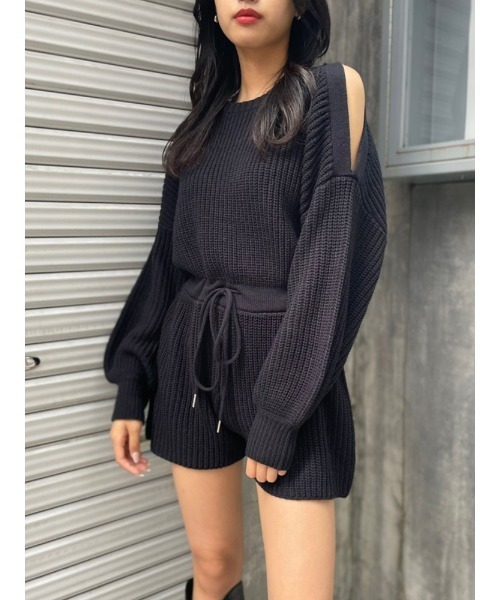 ENVYM（アンビー）の「ショルダーオープンコンビネゾン（つなぎ/オールインワン・レディース・ブラック/グレー/ベージュ・FREE）」の8枚目の写真