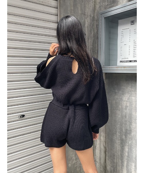 ENVYM（アンビー）の「ショルダーオープンコンビネゾン（つなぎ/オールインワン・レディース・ブラック/グレー/ベージュ・FREE）」の11枚目の写真