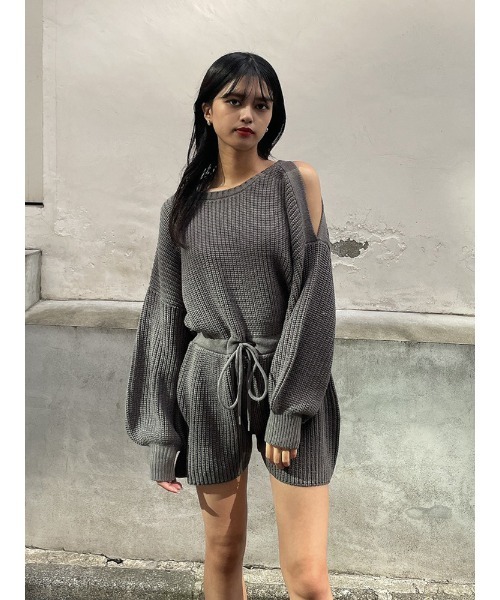 ENVYM（アンビー）の「ショルダーオープンコンビネゾン（つなぎ/オールインワン・レディース・ブラック/グレー/ベージュ・FREE）」の18枚目の写真